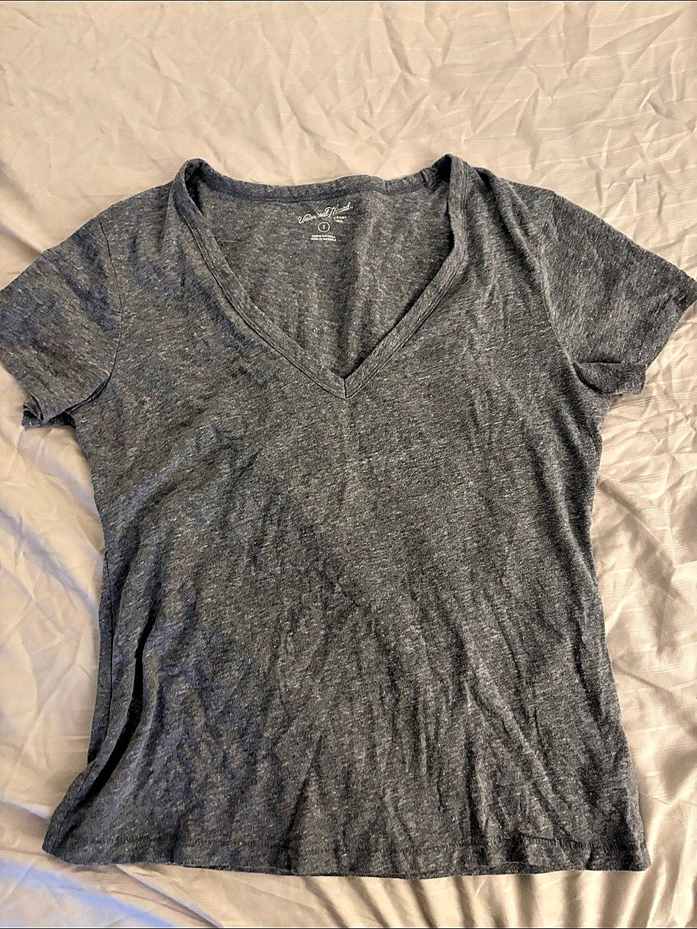 Universal Thread Short-Sleeve Iconic V-Neck T-Shirt Gray Small